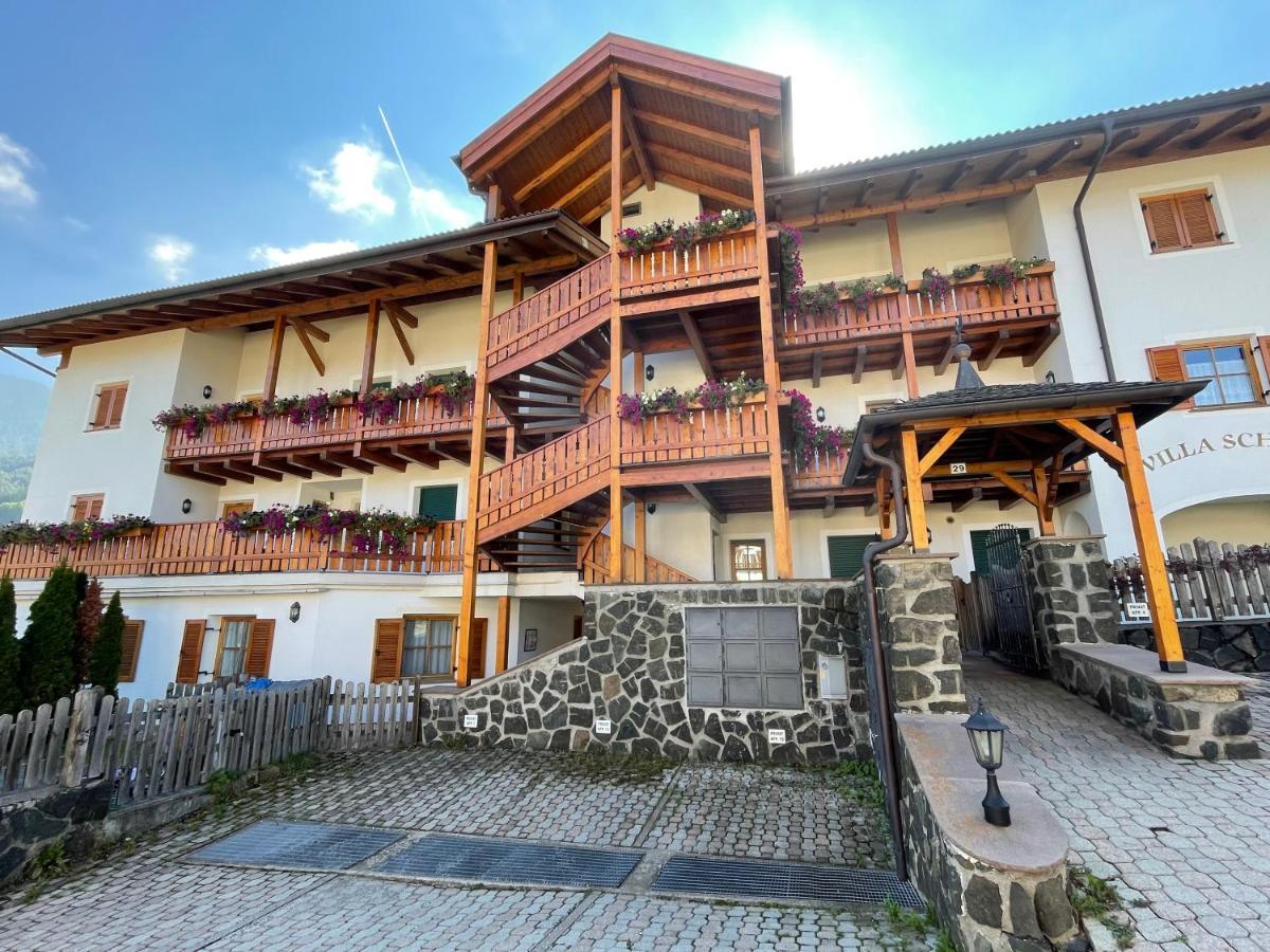 Sciliarguesthouse-Due Piani Parcheggio Privato カステルロット エクステリア 写真