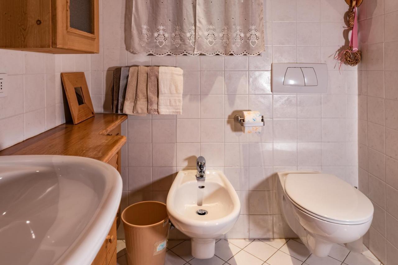 Sciliarguesthouse-Due Piani Parcheggio Privato カステルロット エクステリア 写真