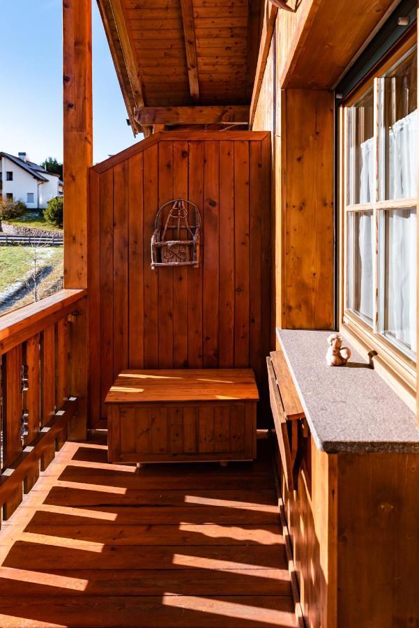 Sciliarguesthouse-Due Piani Parcheggio Privato カステルロット エクステリア 写真