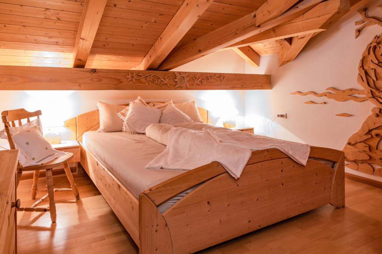 Sciliarguesthouse-Due Piani Parcheggio Privato カステルロット エクステリア 写真